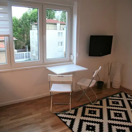 Central Apartment, One Bedroom, Four Guests