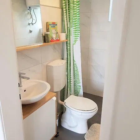 דירה Central Apartment, One Bedroom, Four Guests *