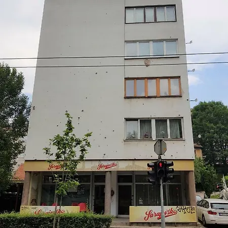 דירה Central Apartment, One Bedroom, Four Guests